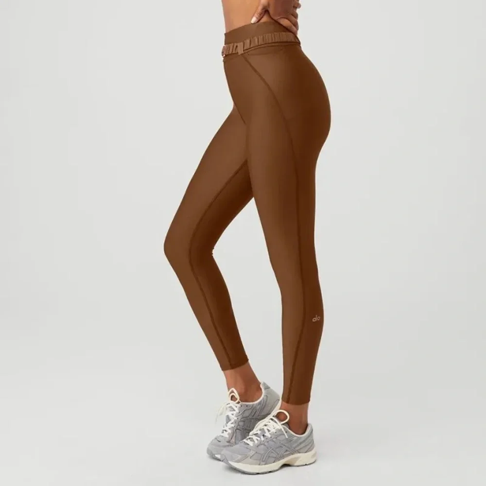 ALO Yoga Airlift High-Waist 7/8 Charmer Legging in Cinnamon Brown